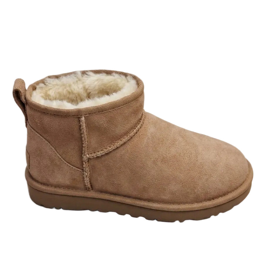 Classic Ultra Mini Platform boots