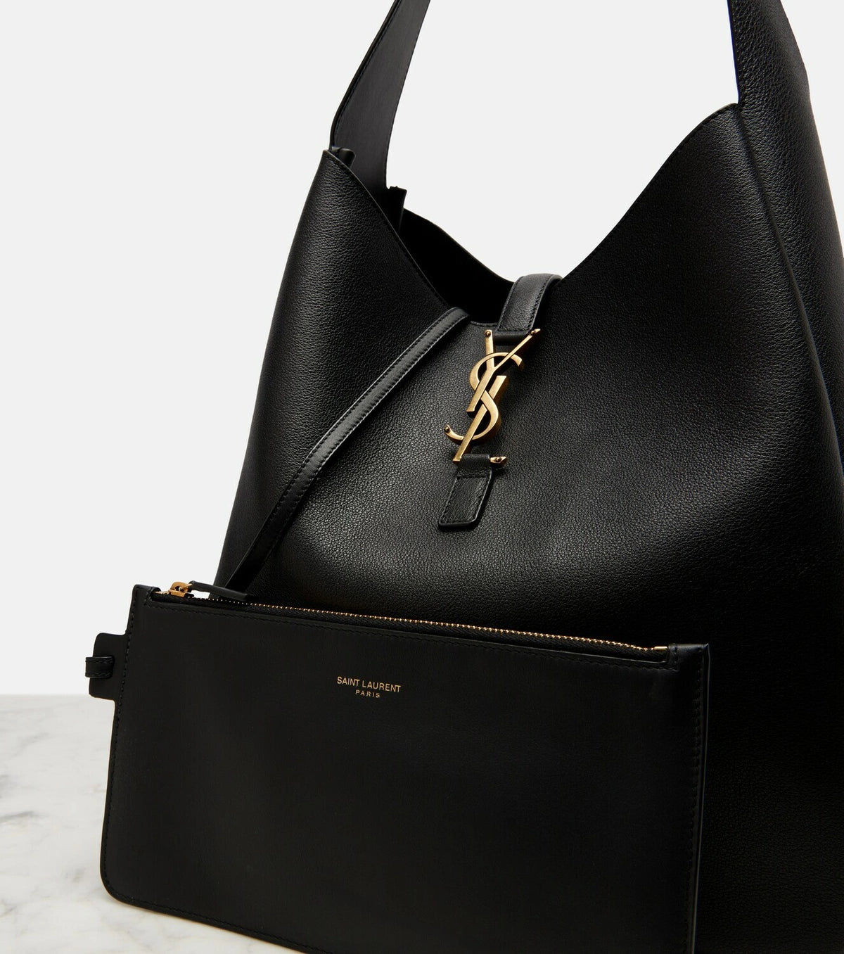 Le 5 à 7 Supple Large leather shoulder bag