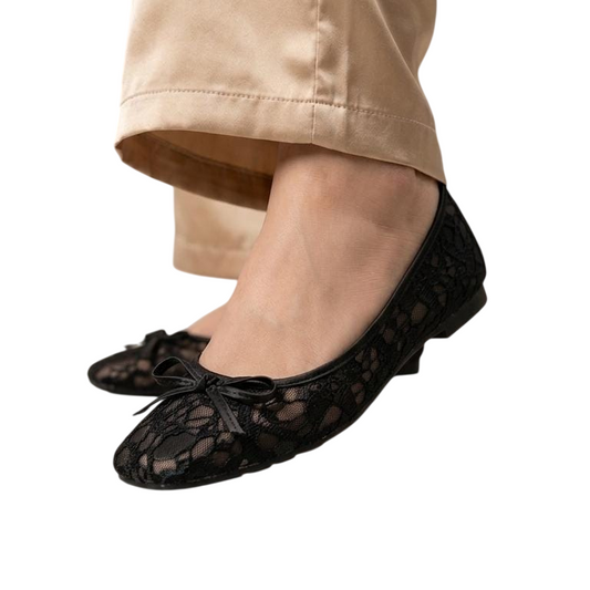 Elegant Lace Ballet Flats
